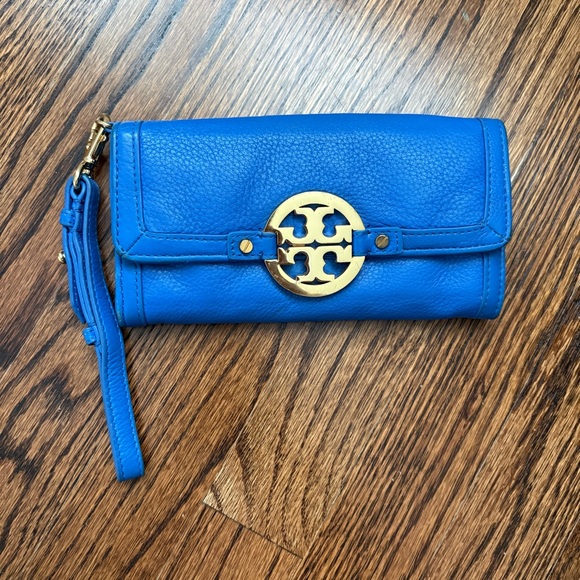 Tory Burch Handbags - Tory Burch Blue Wallet Wristlet with Gold Logo